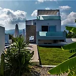 Lilu 1 With Private Pool